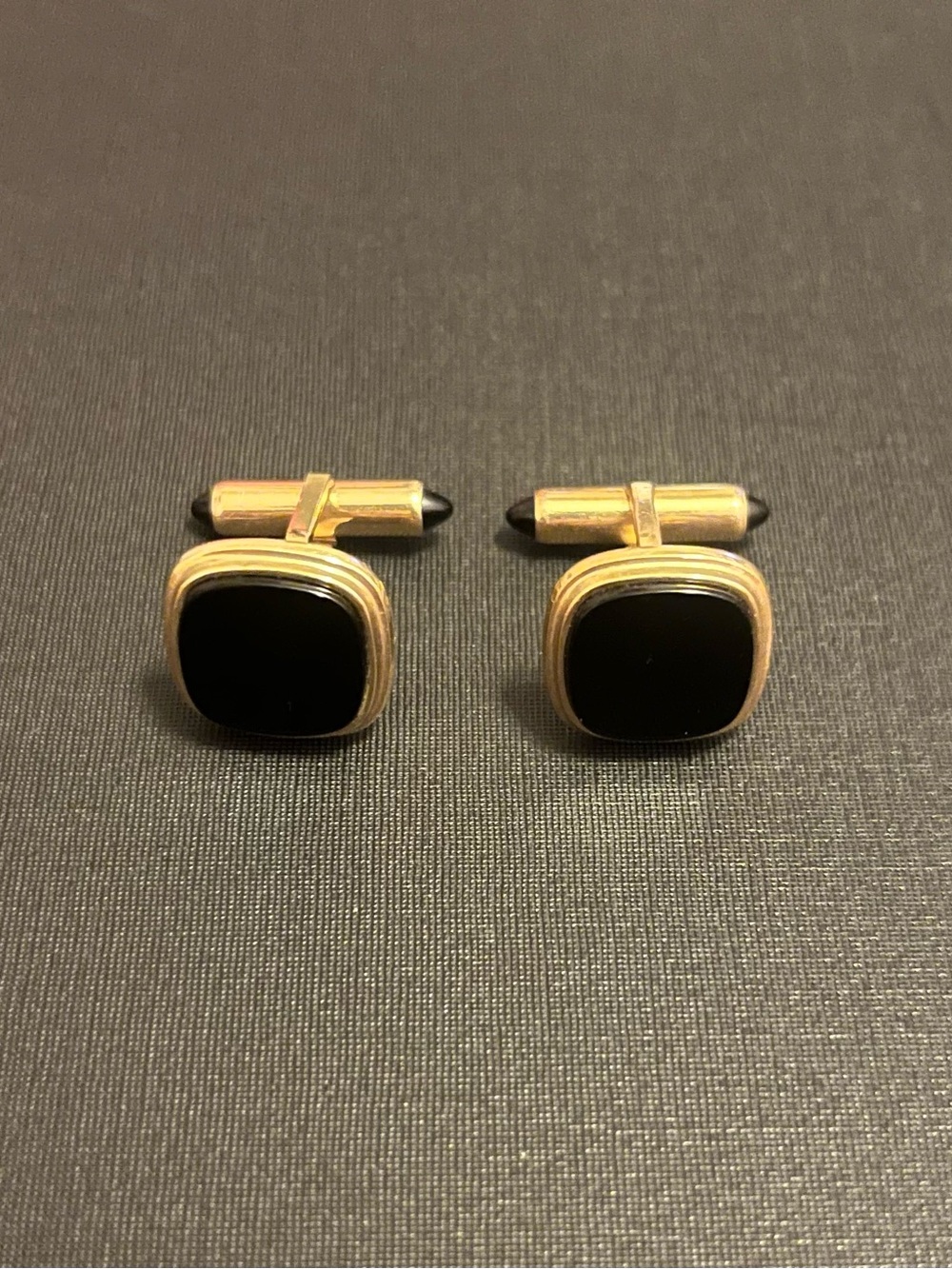 Vintage Krementz Gold Black onyx cuff links